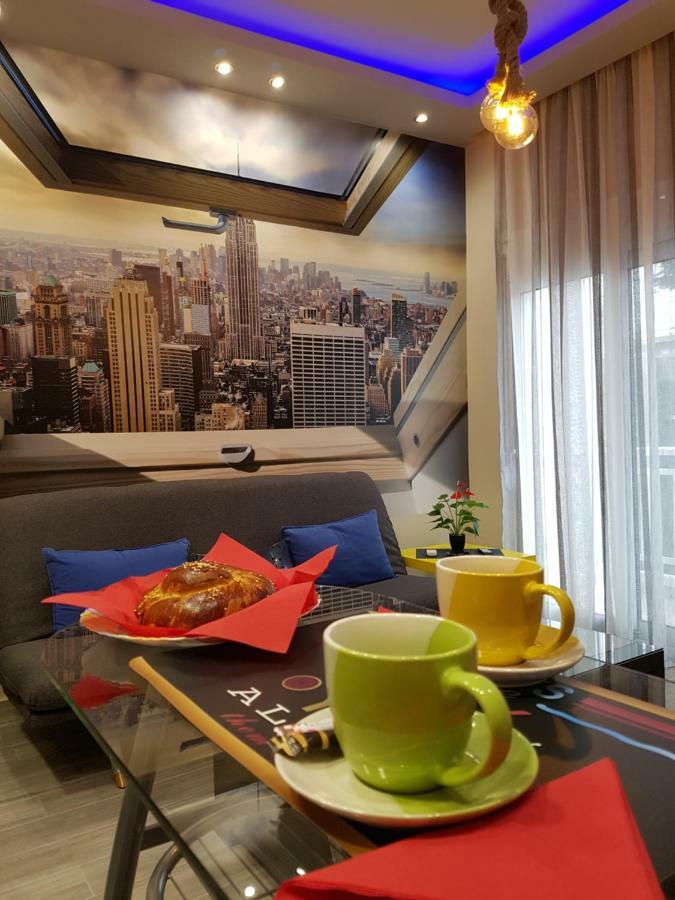 Betty'S Central Apartment أليكسانثيربوليس المظهر الخارجي الصورة